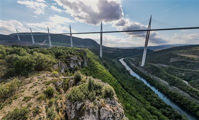 Auberge nature pour accueil de groupe, famille proche du Viaduc de Millau en aveyron